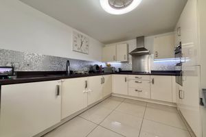 Kitchen/Diner- click for photo gallery